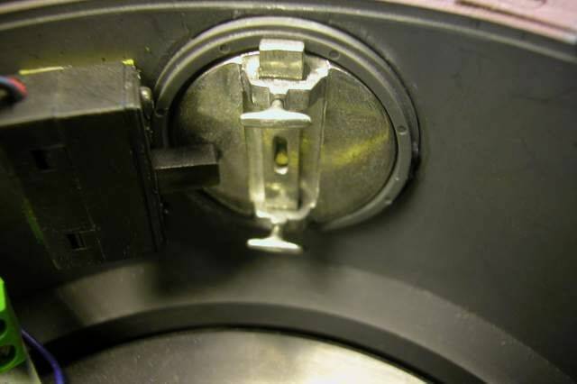 1-16 Tiger I 520 Metal escape hatch lock installed.jpg
